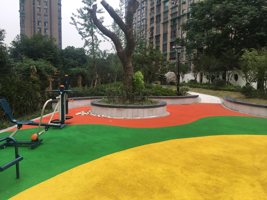 半山街道金星桃源地塊多功能運(yùn)動(dòng)場地